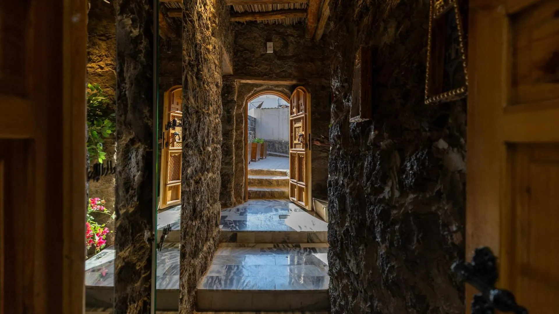 Anarat Boutique Aparthotel Medina Saudi Arabia